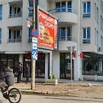 Colonel Apartment 963