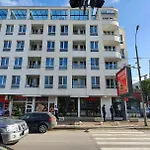 Colonel Apartment 963